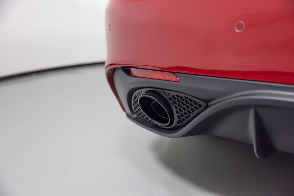 New 2026 Alfa Romeo Giulia AWD image 9