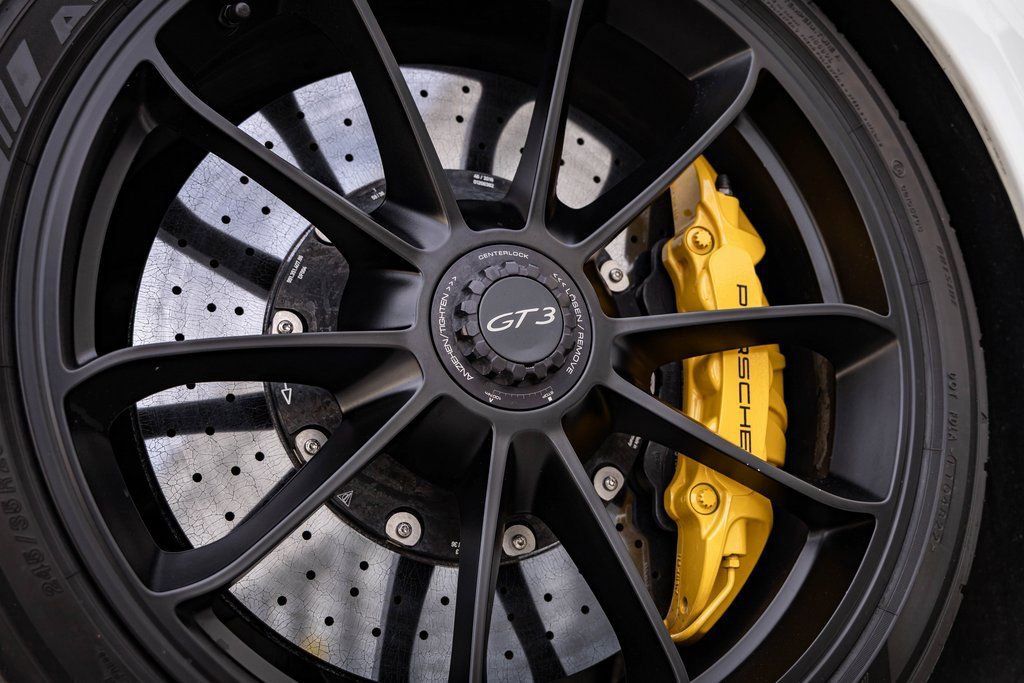 Used 2018 Porsche 911 GT3 RWD image 8