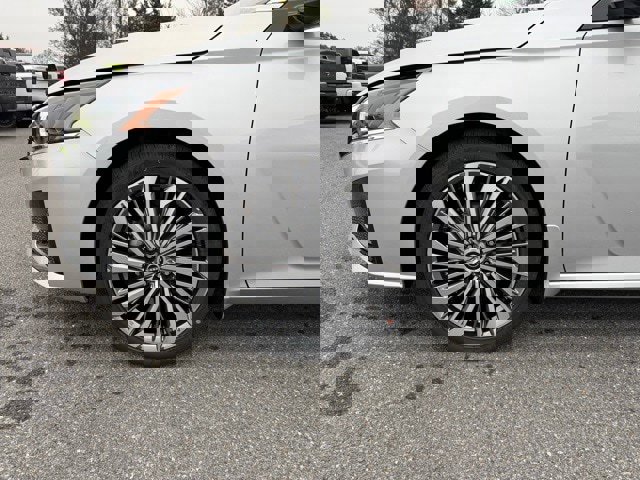 New 2025 Nissan Altima 2.5 SL image 9