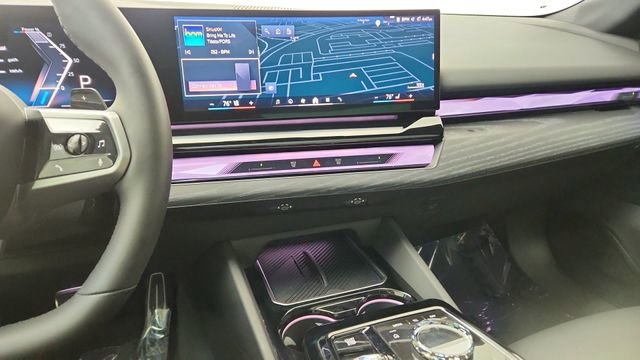 Used 2026 BMW 550e xDrive image 46