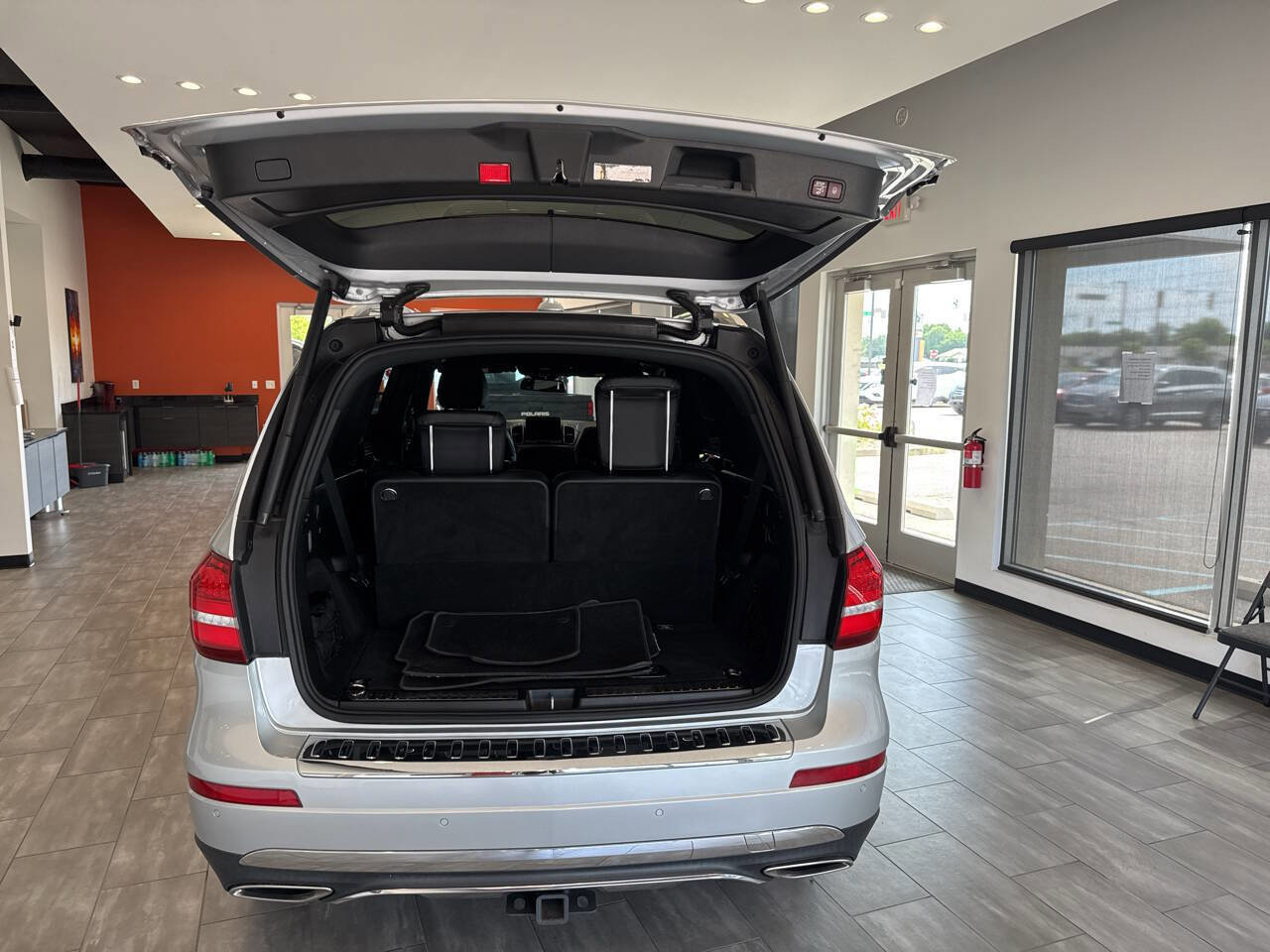 Used 2018 Mercedes-Benz GLS 450 4MATIC w/ Premium Package image 32