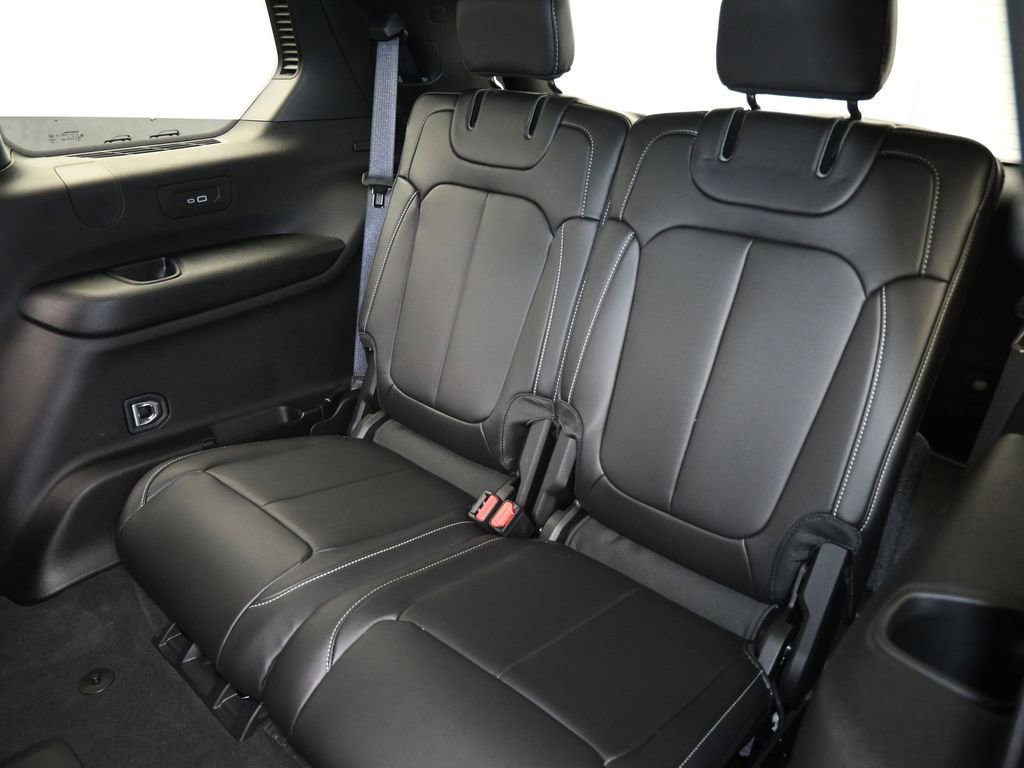 Used 2025 Jeep Grand Cherokee L Limited image 29