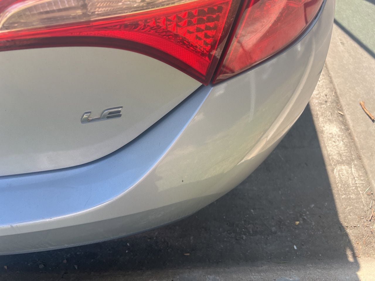 Used 2017 Toyota Corolla LE FWD image 4