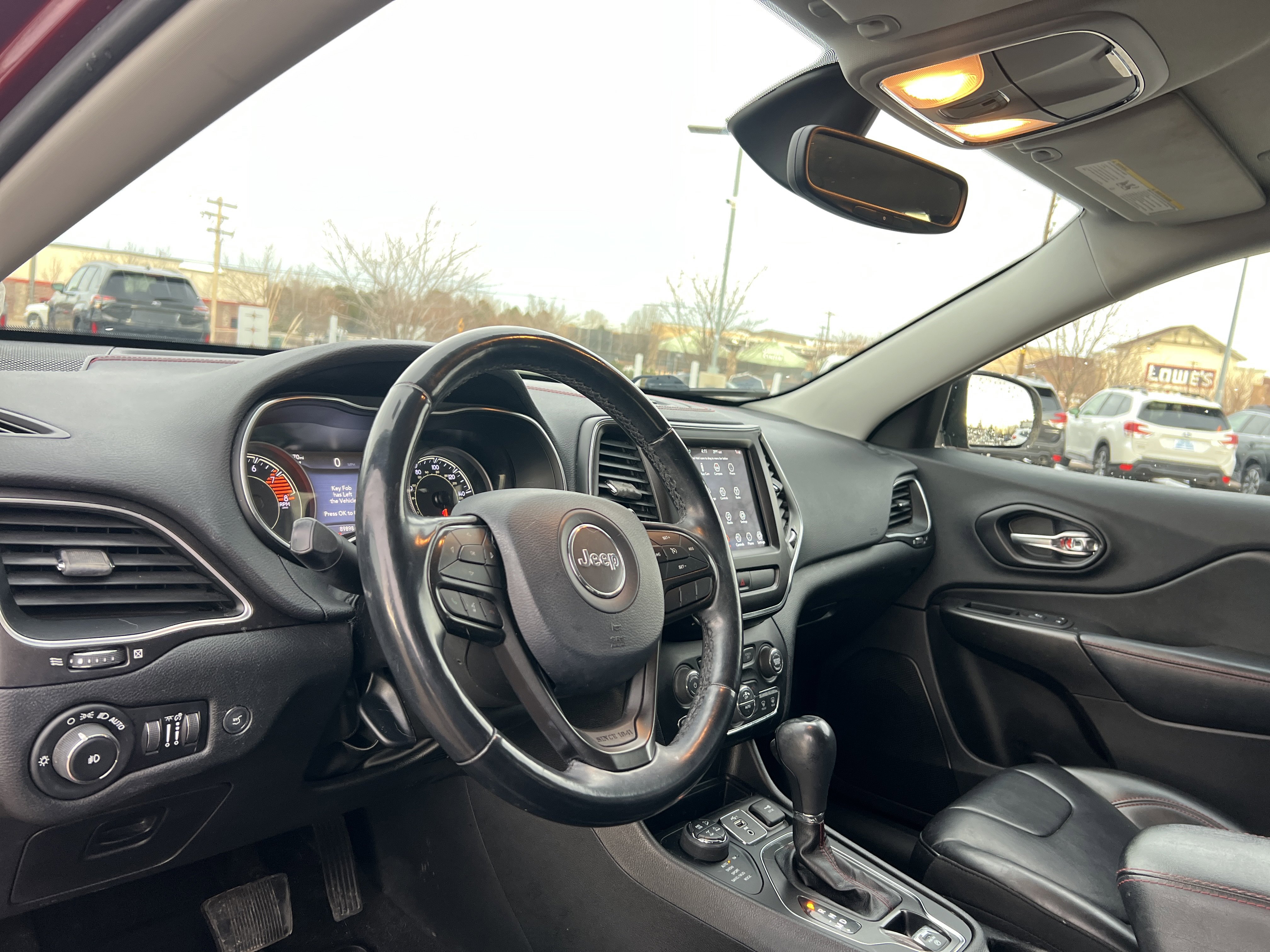 Used 2020 Jeep Cherokee Trailhawk w/ Comfort/Convenience Group image 24