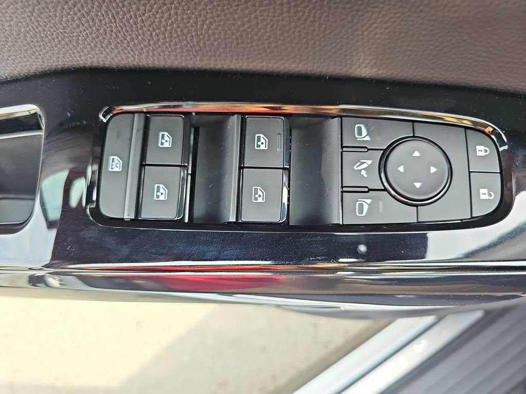 New 2026 Nissan Pathfinder Platinum w/ Lighting Package FWD image 32