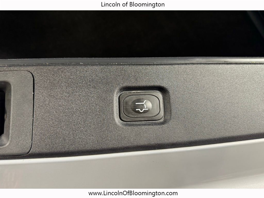 Used 2025 Lincoln Navigator L Reserve image 64