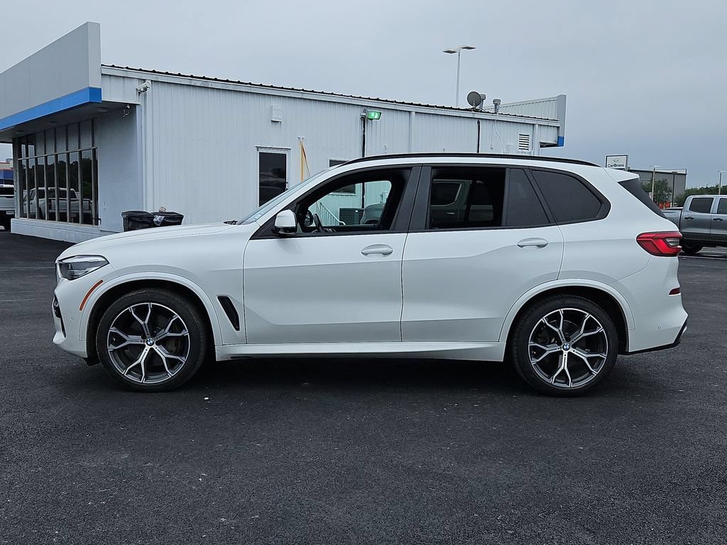 Used 2019 BMW X5 xDrive50i w/ M Sport Package AWD/4WD image 14