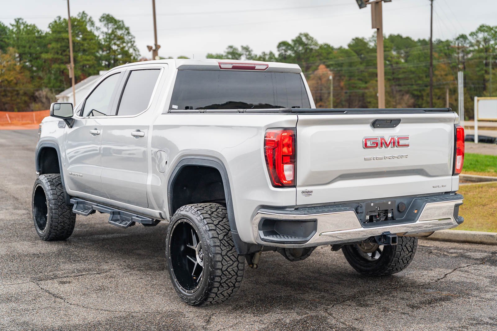 Used 2019 GMC Sierra 1500 SLE w/ SLE Value Package image 5