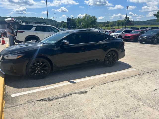 Used 2019 Nissan Maxima SR w/ Premium Package FWD image 16