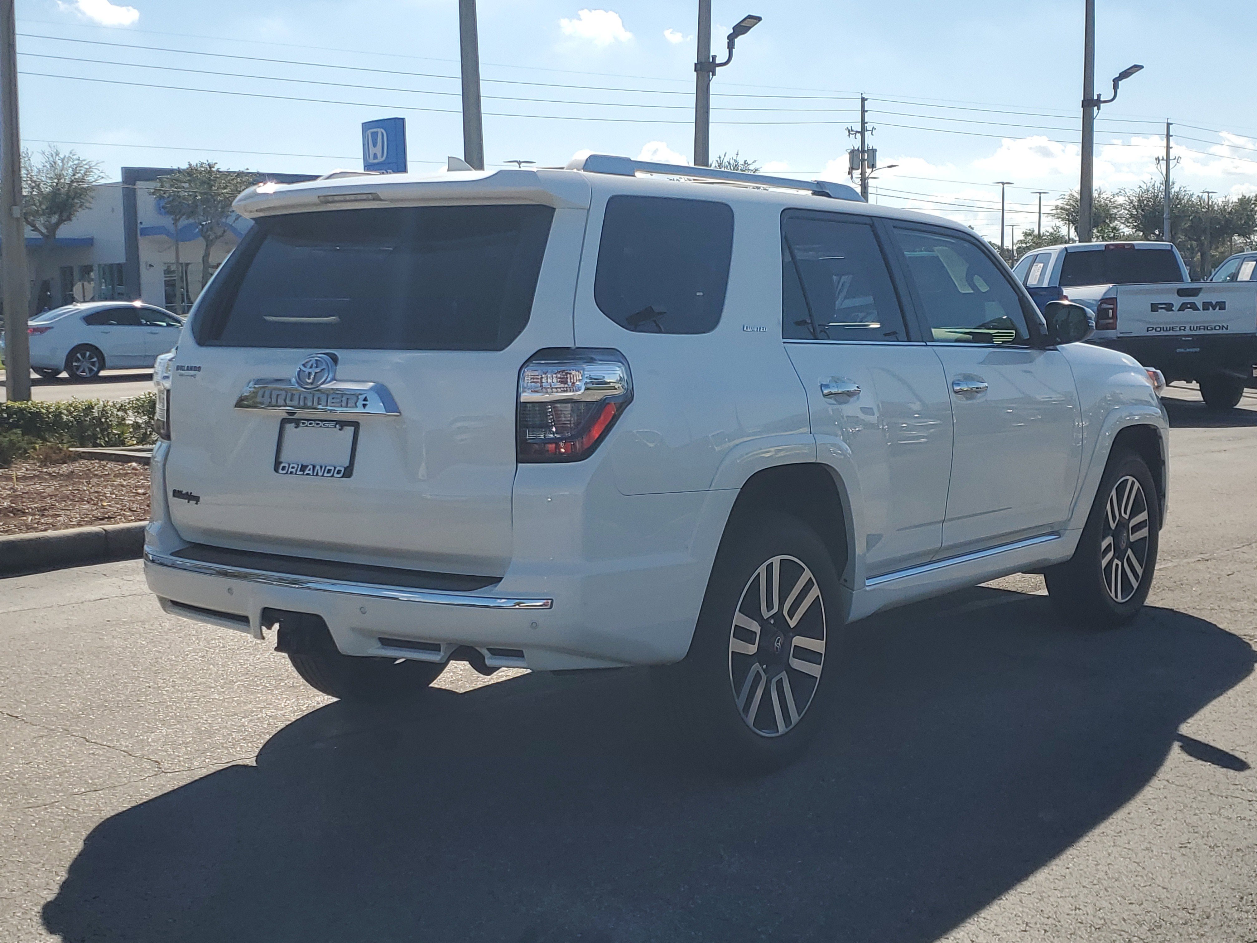 Used 2020 Toyota 4Runner 4WD image 5