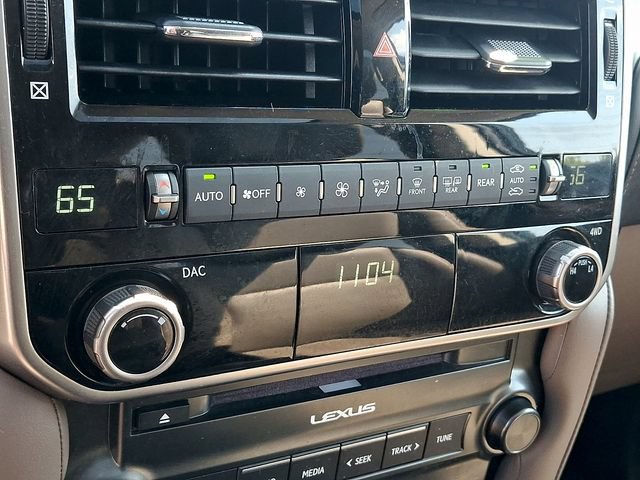 Certified 2023 Lexus GX 460 Premium w/ Accessory Package AWD/4WD image 17