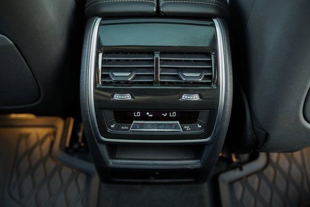 Used 2023 BMW X5 M50i w/ Executive Package image 40