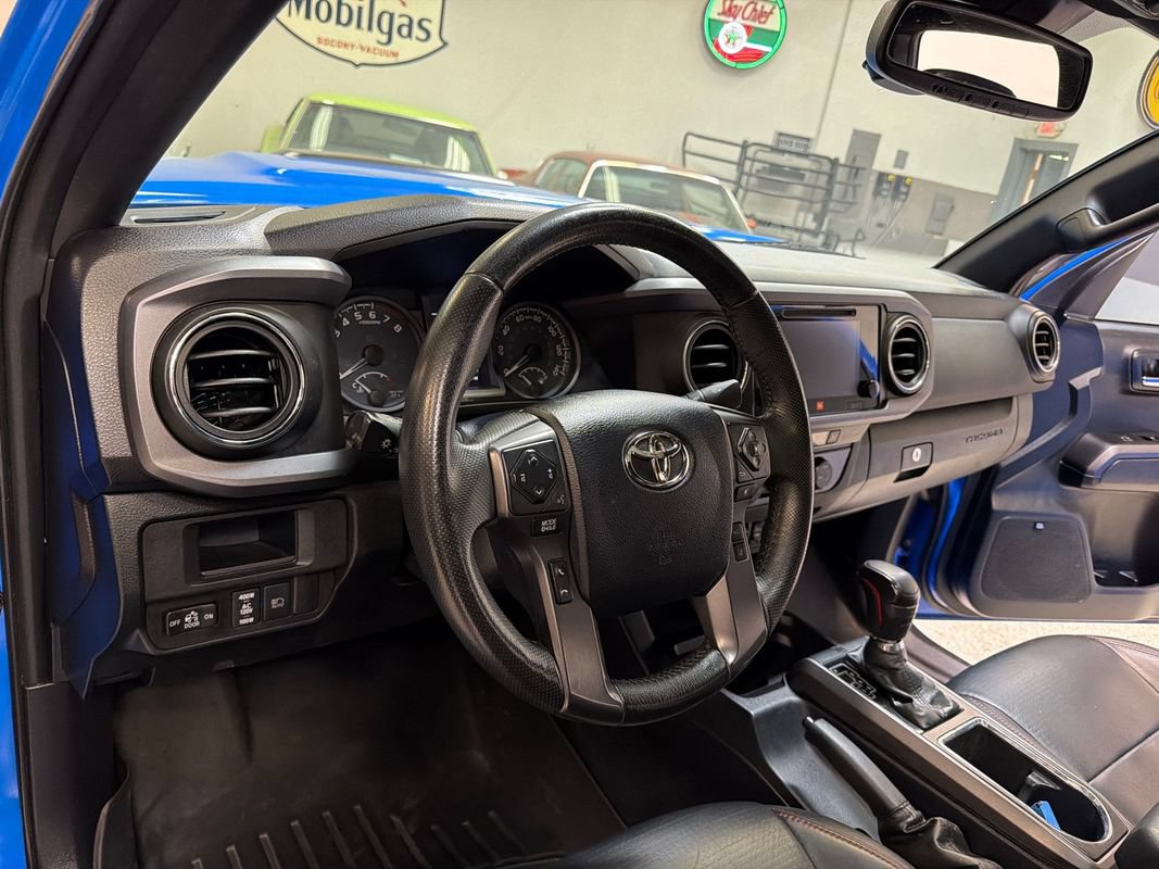 Used 2019 Toyota Tacoma TRD Pro AWD/4WD image 29