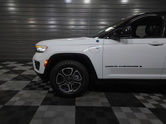 Used 2022 Jeep Grand Cherokee Trailhawk w/ Advanced Protech Group II image 43