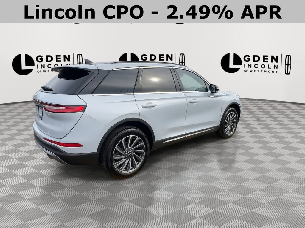 Used 2025 Lincoln Corsair Reserve w/ Rear Removable Package Tray image 8