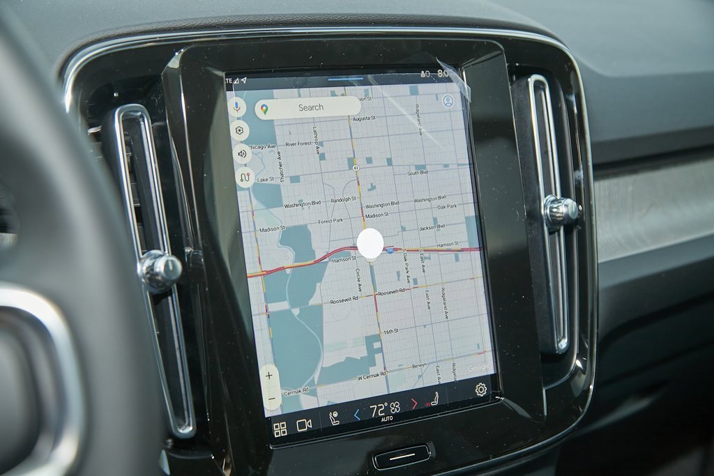 New 2025 Volvo XC40 B5 Plus w/ Climate Package image 12