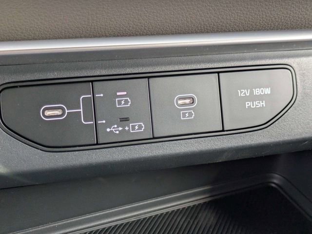 New 2026 Kia Carnival LXS FWD image 23