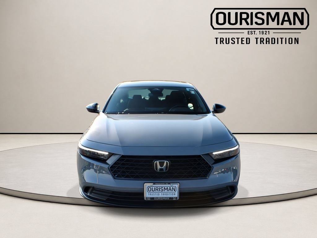 Used 2025 Honda Accord Sport image 4