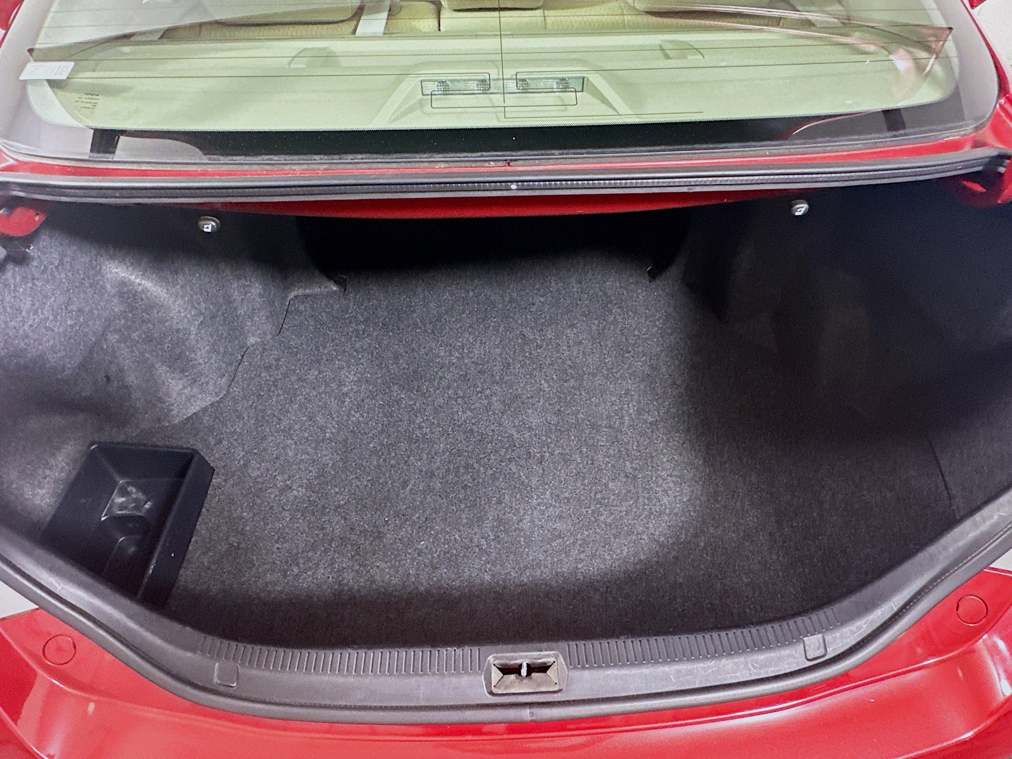 Used 2010 Toyota Camry LE FWD image 25