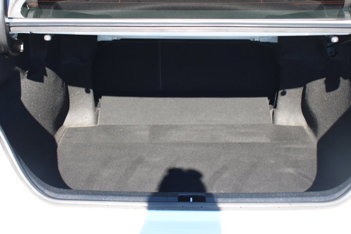 Used 2020 Toyota Camry LE image 15