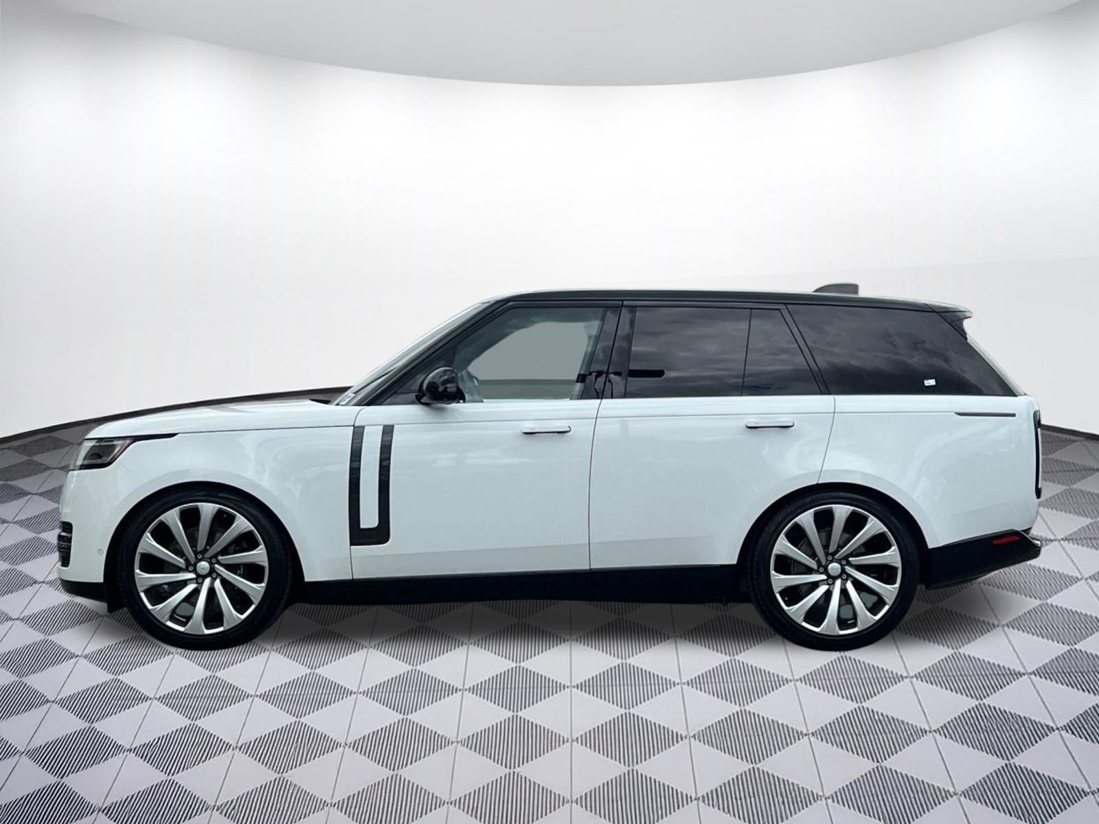 Certified 2023 Land Rover Range Rover Autobiography AWD/4WD image 2