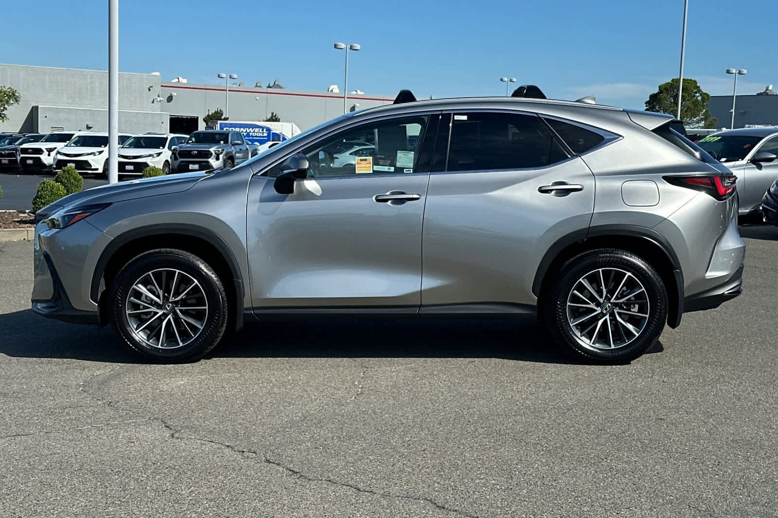 Certified 2025 Lexus NX 350h AWD w/ Accessory Package (2T) image 9