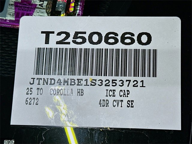 New 2025 Toyota Corolla SE image 14