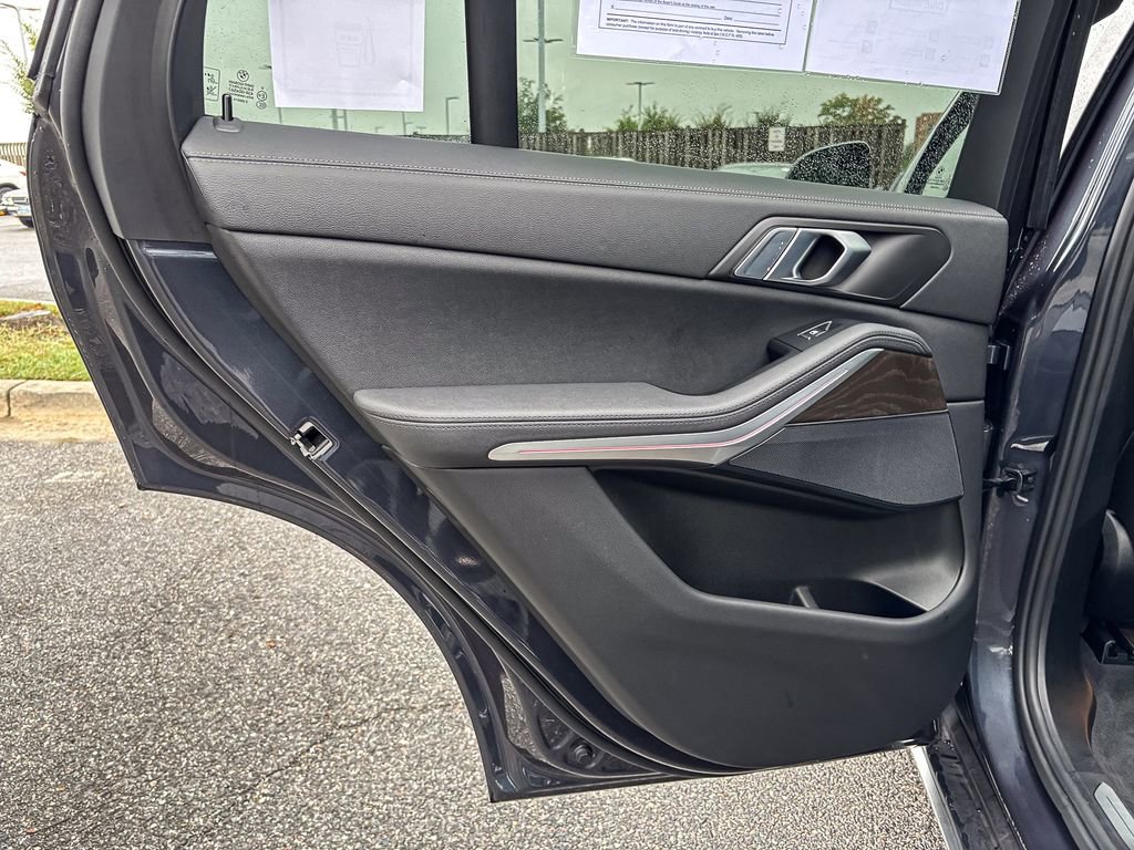 Certified 2022 BMW X5 xDrive40i w/ Premium Package image 42