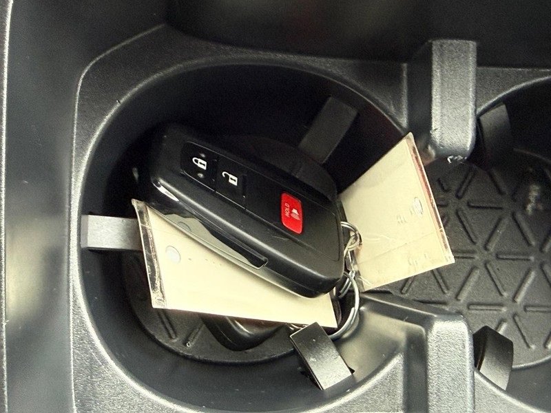 Used 2025 Toyota RAV4 Woodland Edition image 31