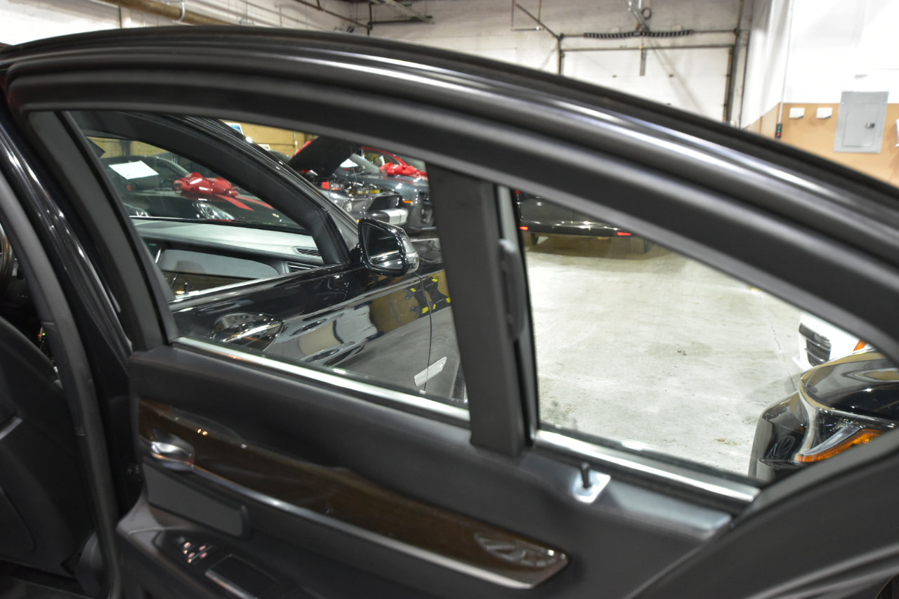 Used 2013 BMW 750i xDrive image 49