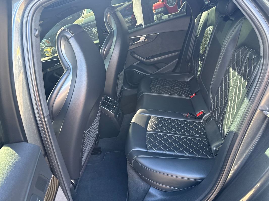 Used 2019 Audi S4 Prestige w/ Prestige Package image 22