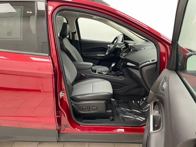 Used 2019 Ford Escape Titanium AWD/4WD image 17