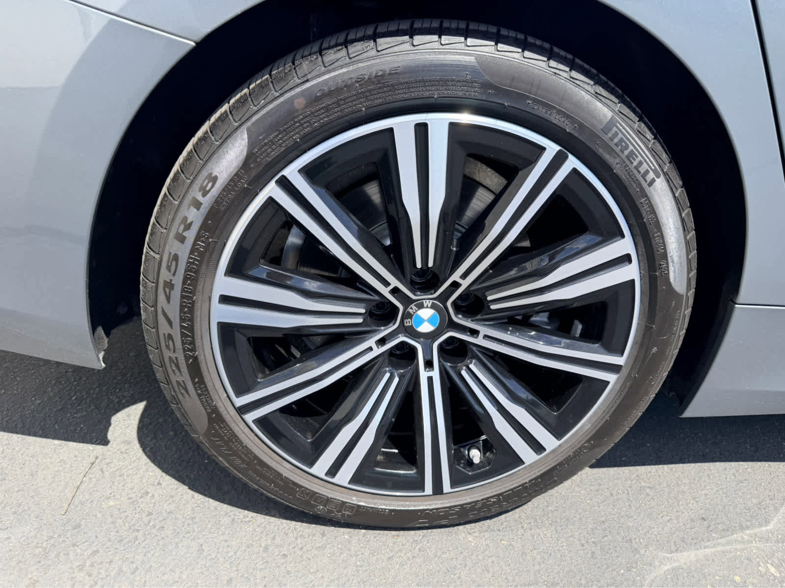 Used 2025 BMW 330i xDrive Sedan AWD/4WD image 8