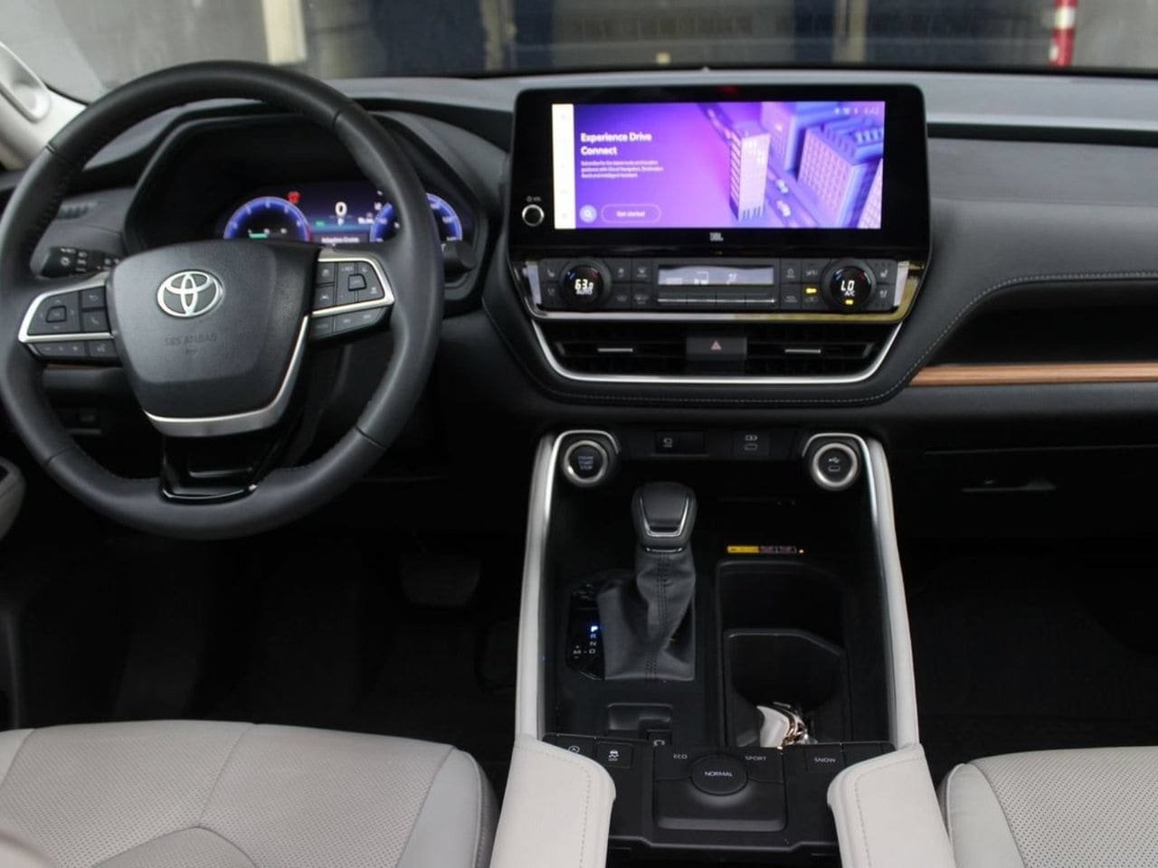 Used 2025 Toyota Grand Highlander FWD image 18
