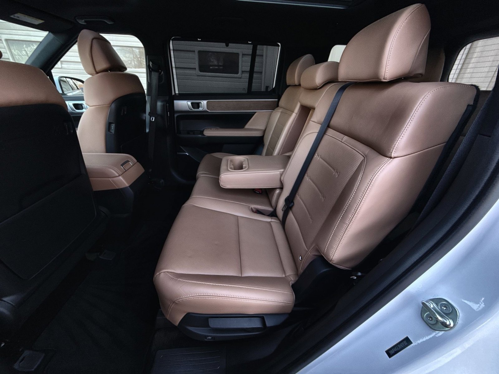 Used 2024 Hyundai Santa Fe Limited image 25