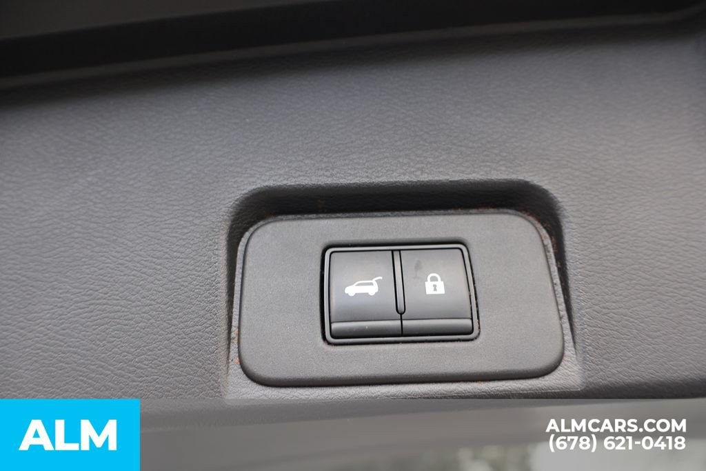 Used 2024 Nissan Rogue SV FWD image 21