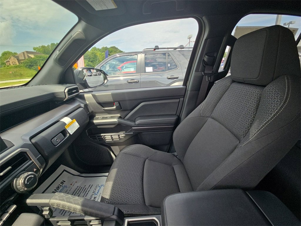 Used 2025 Toyota 4Runner SR5 image 13