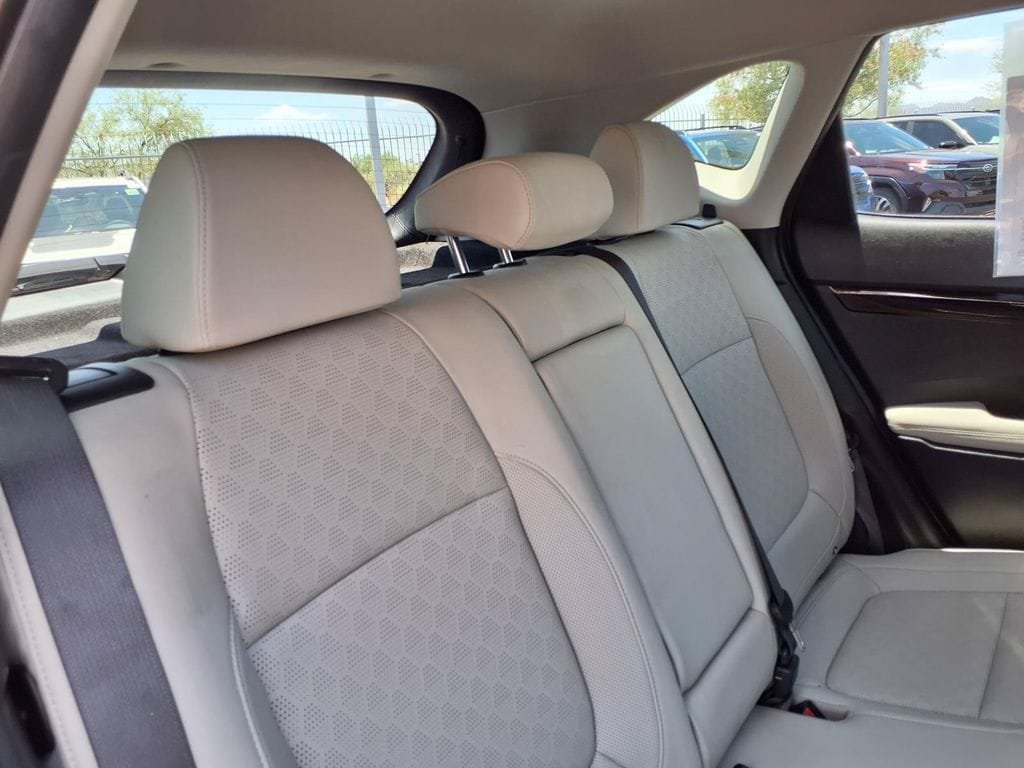 Used 2021 Kia Seltos SX w/ SX Sunroof Package AWD/4WD image 23