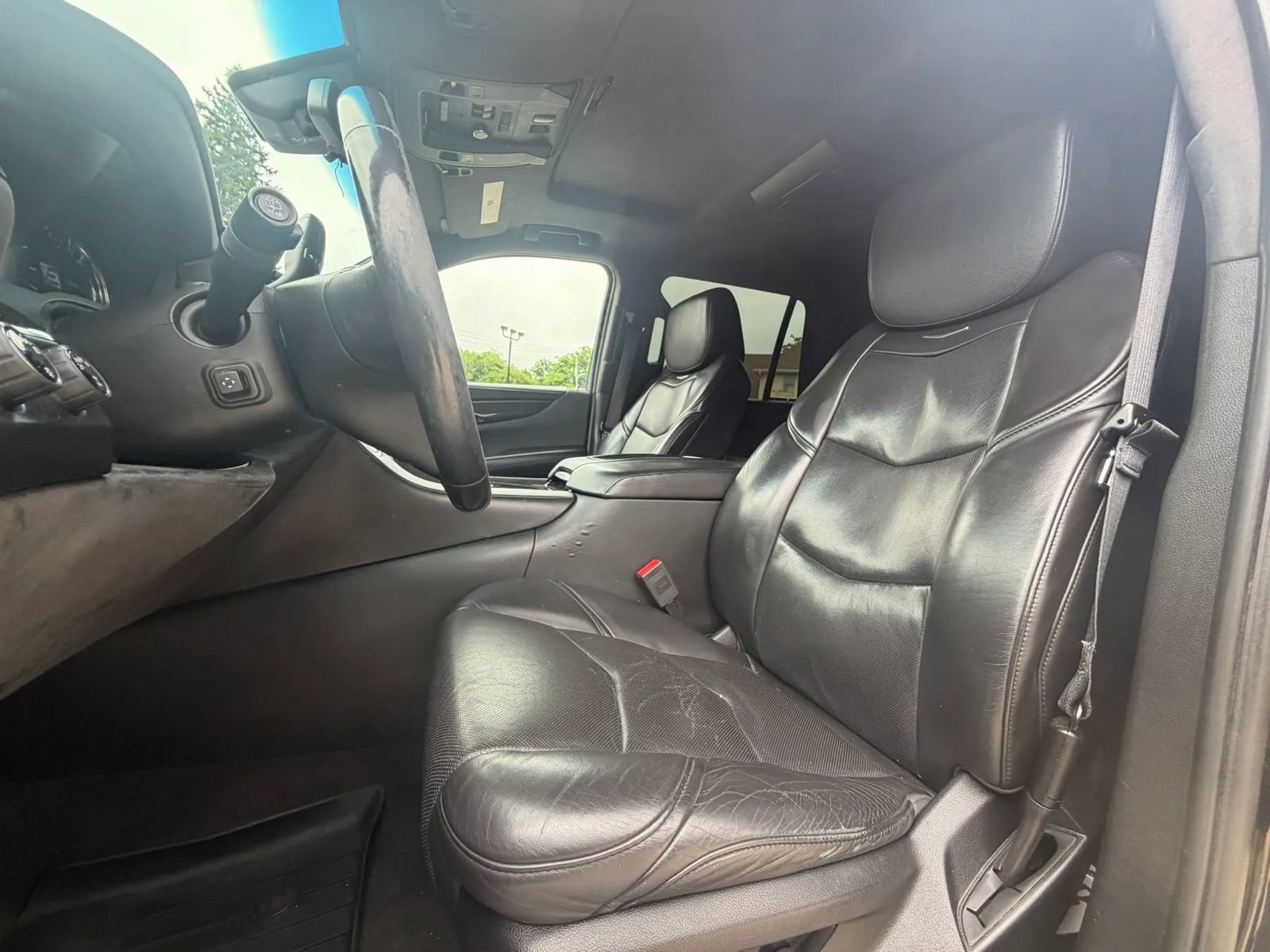 Used 2019 Cadillac Escalade Platinum AWD/4WD image 5