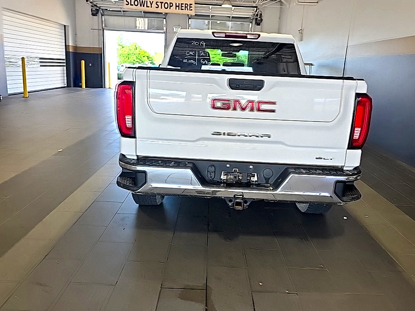 Used 2019 GMC Sierra 1500 SLT RWD image 14
