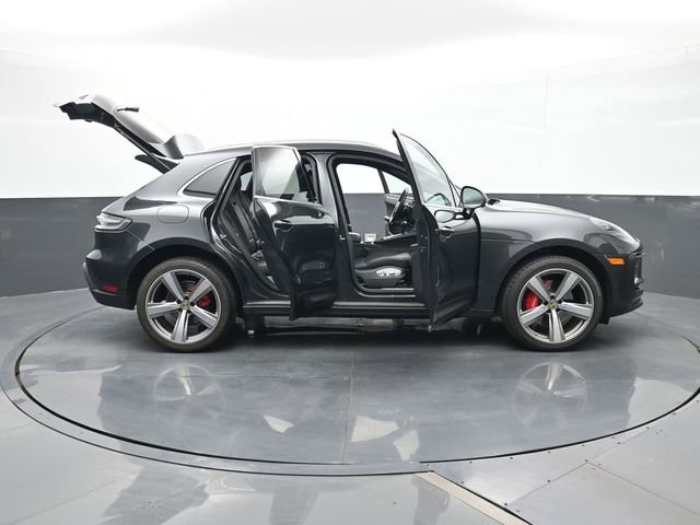 Certified 2023 Porsche Macan S image 34