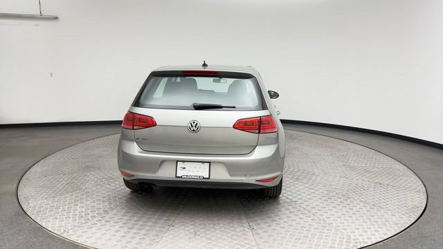 Used 2017 Volkswagen Golf Wolfsburg Edition FWD image 3