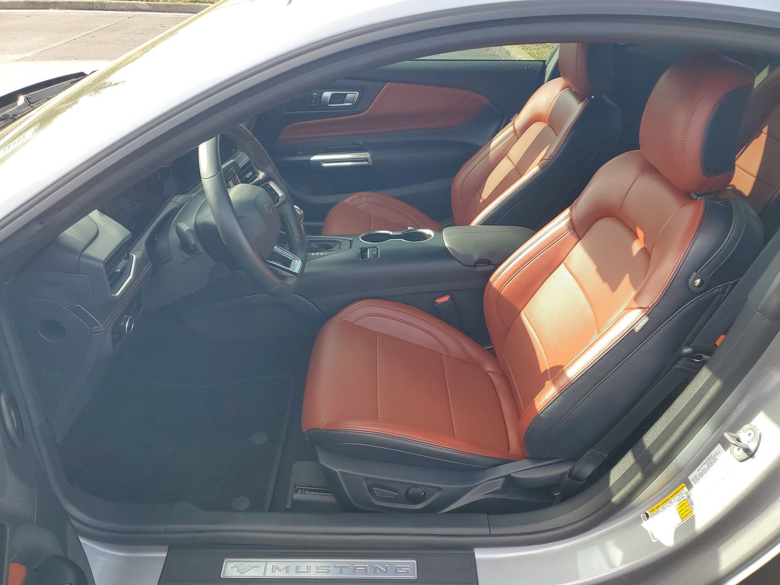 Used 2024 Ford Mustang Premium image 11