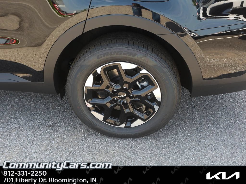 Certified 2025 Kia Sorento S AWD/4WD image 4