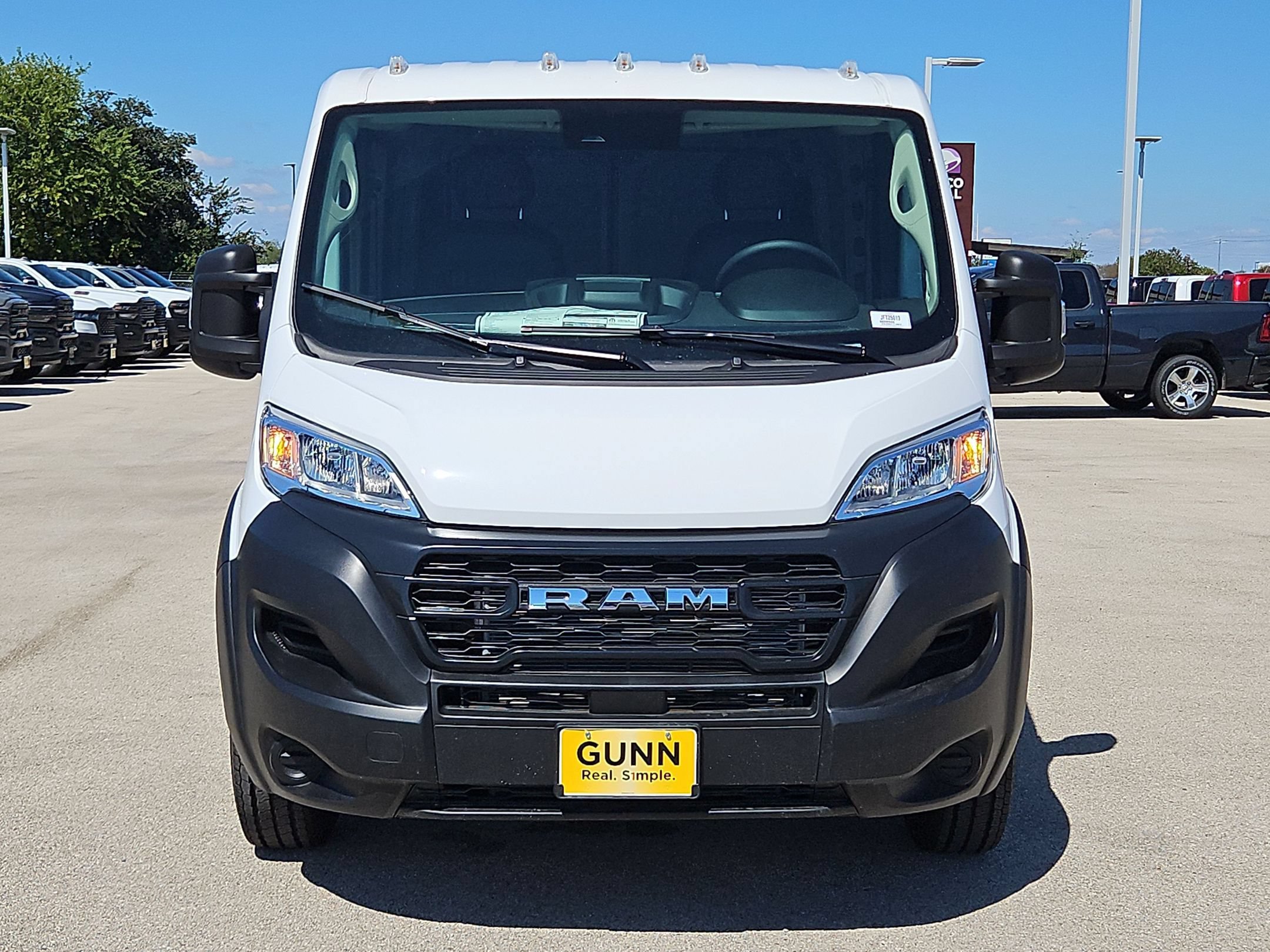 New 2026 RAM ProMaster 1500 w/ Storage Group FWD image 8