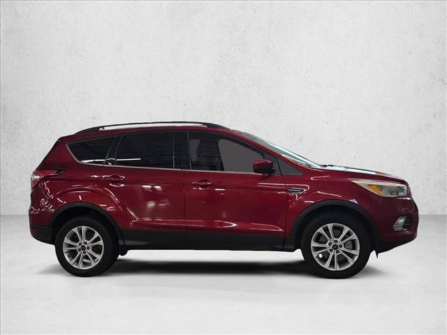 Used 2018 Ford Escape SE FWD image 4