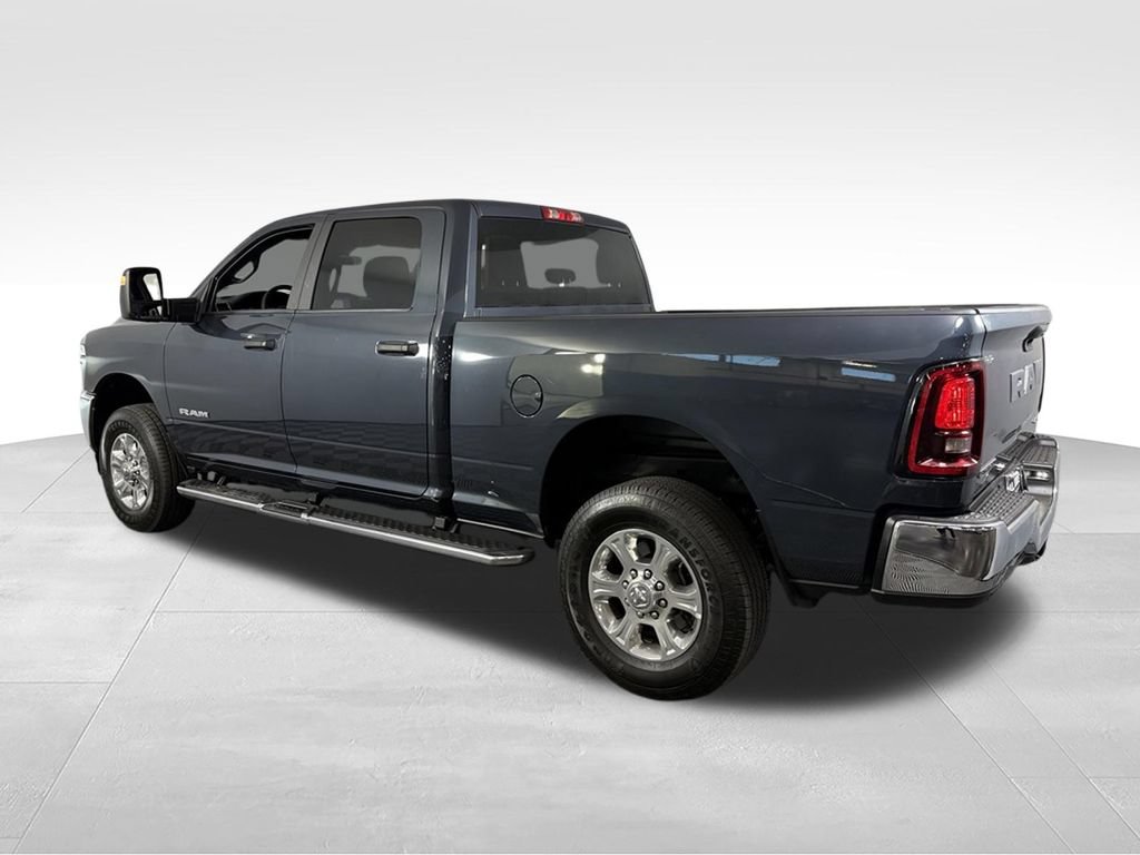 Used 2025 RAM 2500 Big Horn AWD/4WD image 9