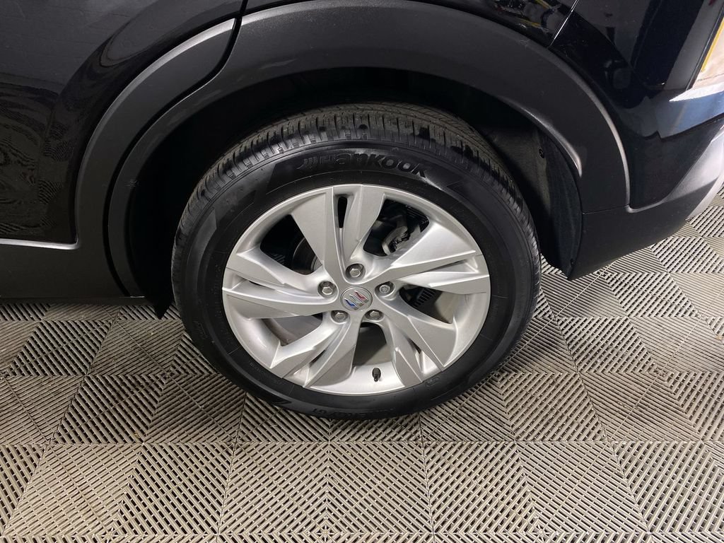 Certified 2024 Buick Encore GX Preferred w/ Comfort Package FWD image 10