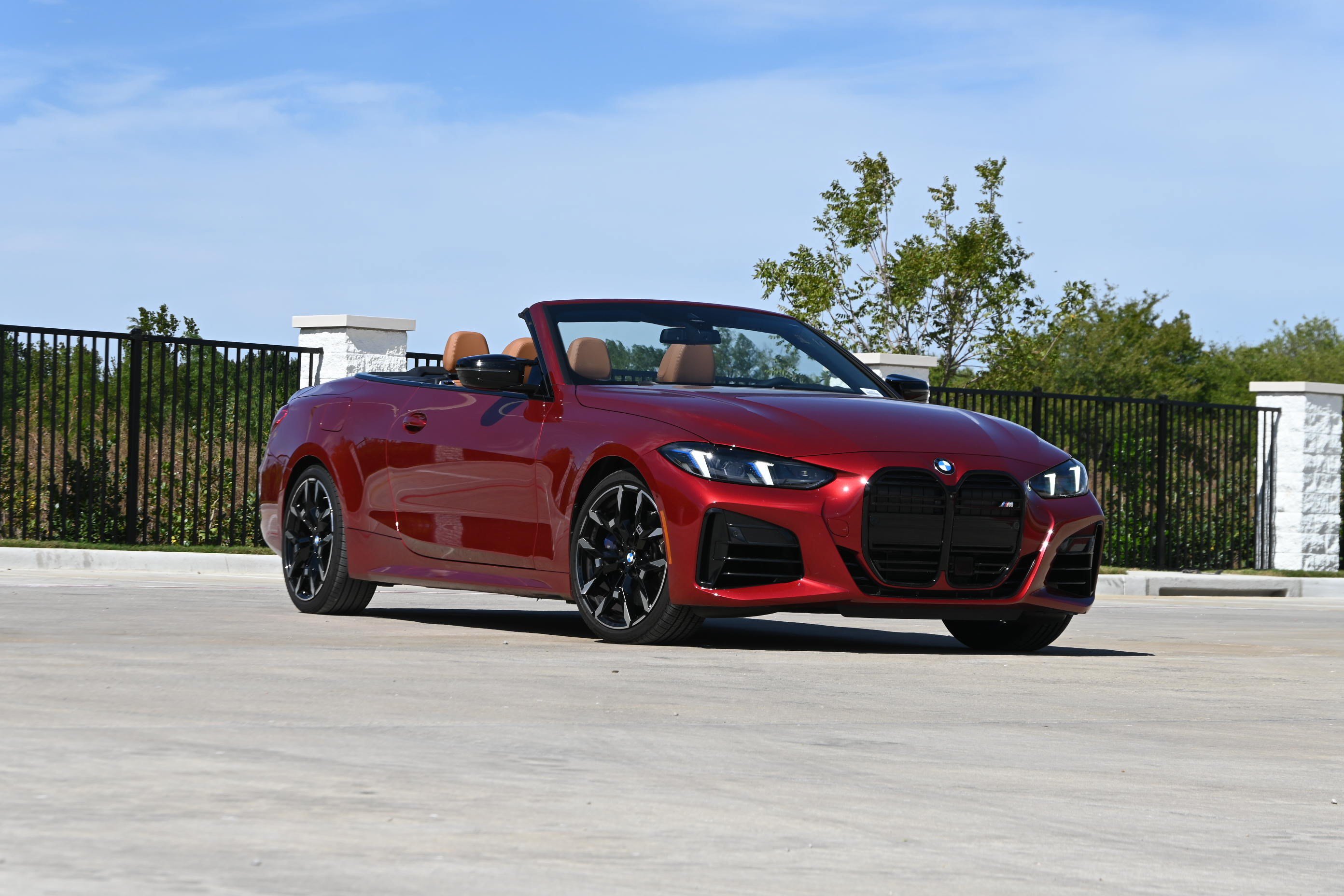 Certified 2026 BMW M440i Convertible RWD image 2