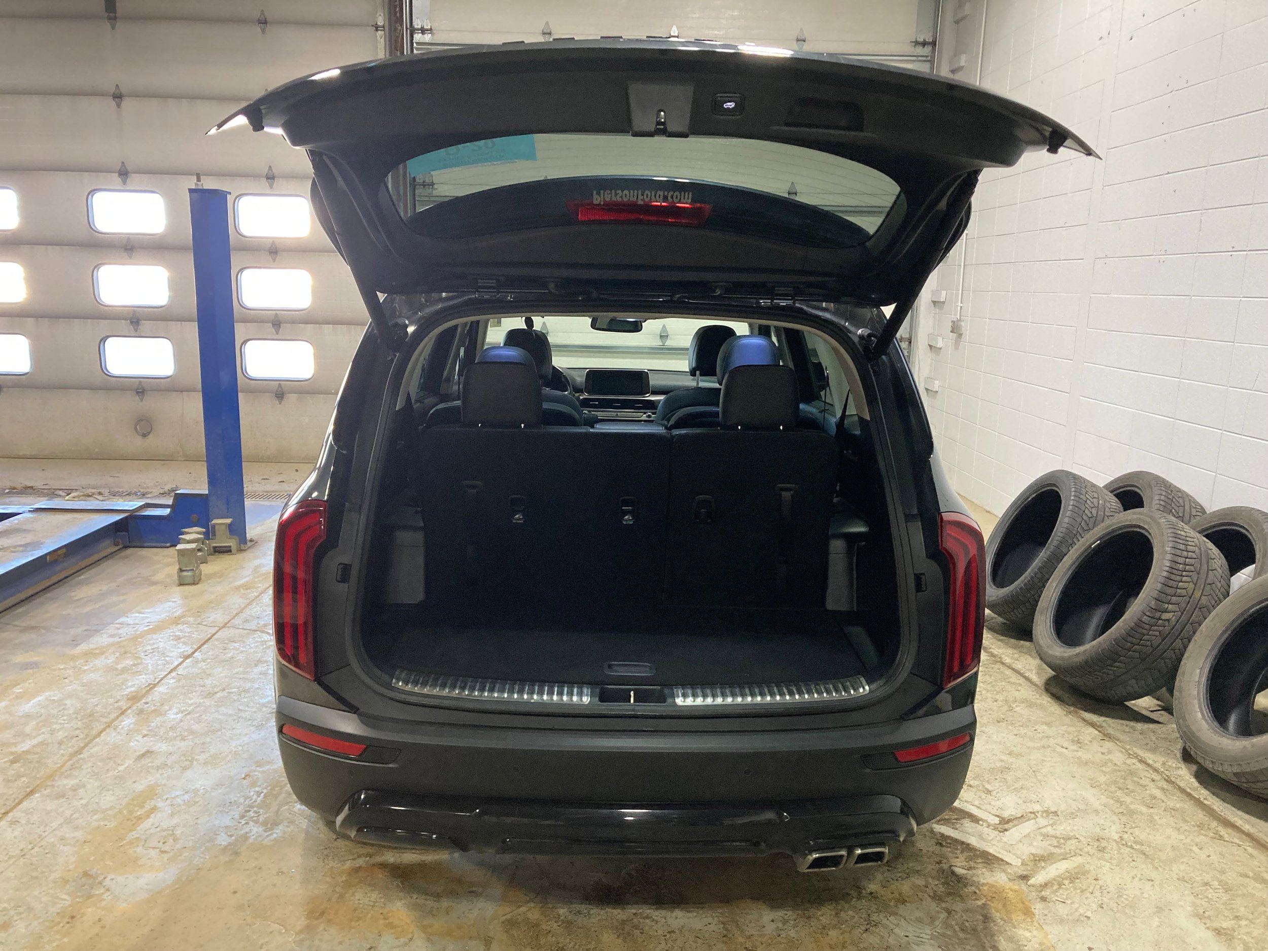 Used 2022 Kia Telluride SX image 18